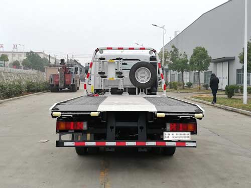 現(xiàn)代盛圖藍(lán)牌清障車(chē)